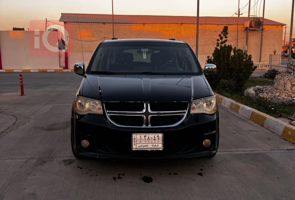 دودج جراند كارافان